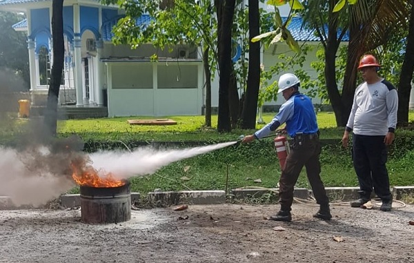 latihan fire and safety
